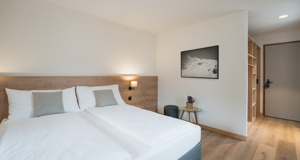 DSC01110-Edit.jpg DSC01110-Edit.jpg