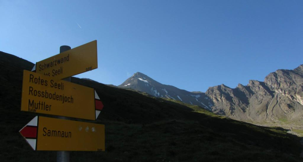 Val Maisas mit Aussicht auf den Muttler Val Maisas mit Aussicht auf den Muttler