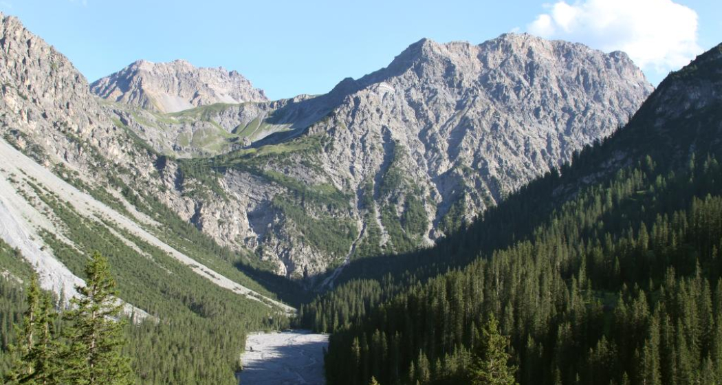 Die eindrückliche Landschaft zwischen Schiesshorn und Schafrugg Die eindrückliche Landschaft zwischen Schiesshorn und Schafrugg