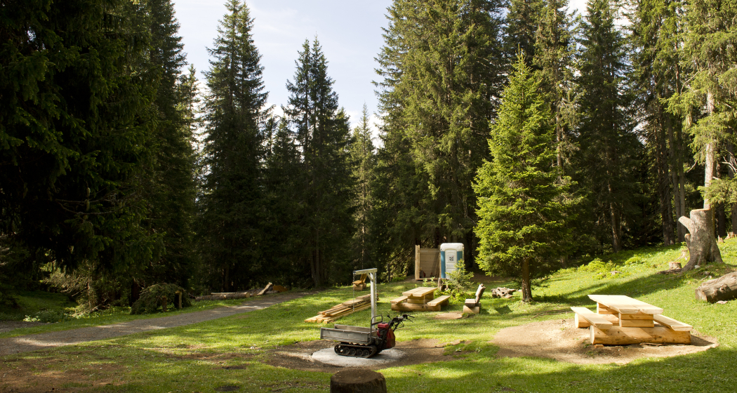Der Spielplatz auf dem Eichhörnliweg Der Spielplatz auf dem Eichhörnliweg