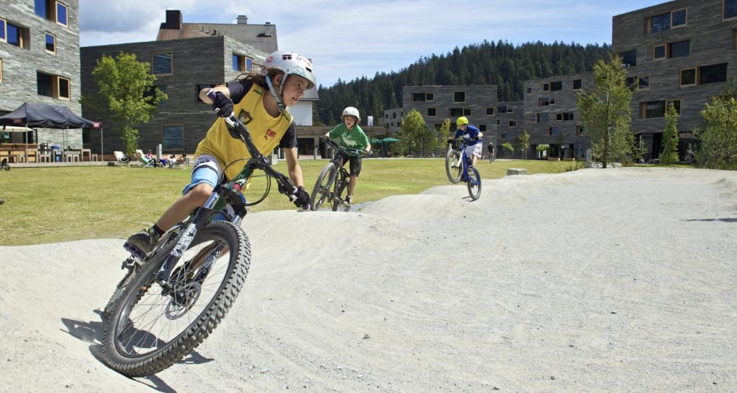 Pumptrack Bergbahnen Laax (oua_23055962_image) Pumptrack Bergbahnen Laax (oua_23055962_image)