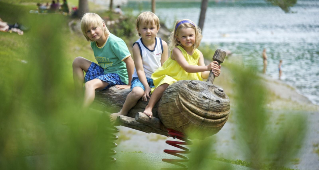 Spielplatz Caumasee (oua_23055968_image) Spielplatz Caumasee (oua_23055968_image)