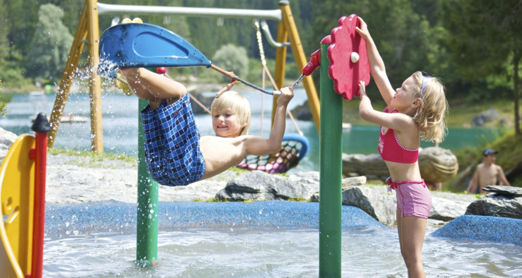 Spielplatz Caumasee (oua_23055969_image) Spielplatz Caumasee (oua_23055969_image)
