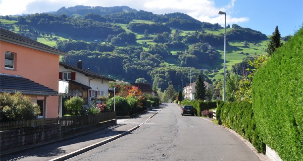 Durch Flums mit Blick auf den Flumserberg Durch Flums mit Blick auf den Flumserberg