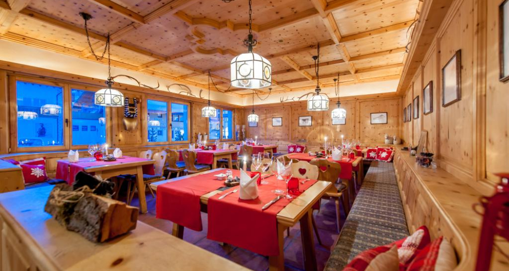 Bündner Stube (oua_23612897_image) Bündner Stube (oua_23612897_image)