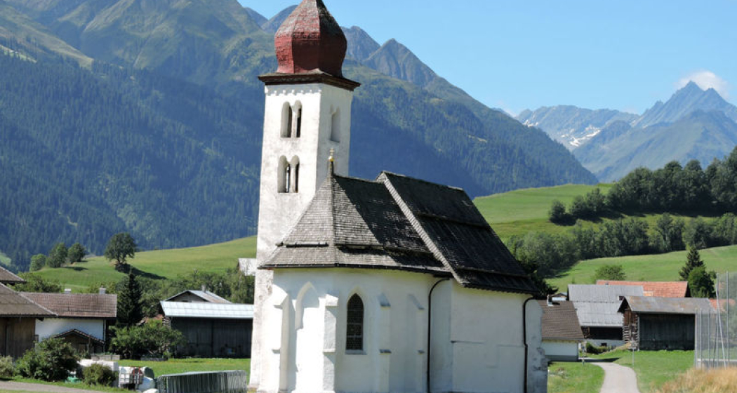 Kapelle Sogn Bistgaun in Degen Kapelle Sogn Bistgaun in Degen