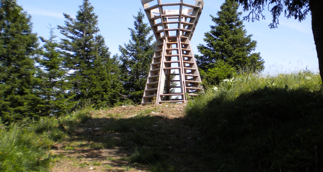 Kunstvoller Aussichtsturm beim Prodkopf Kunstvoller Aussichtsturm beim Prodkopf