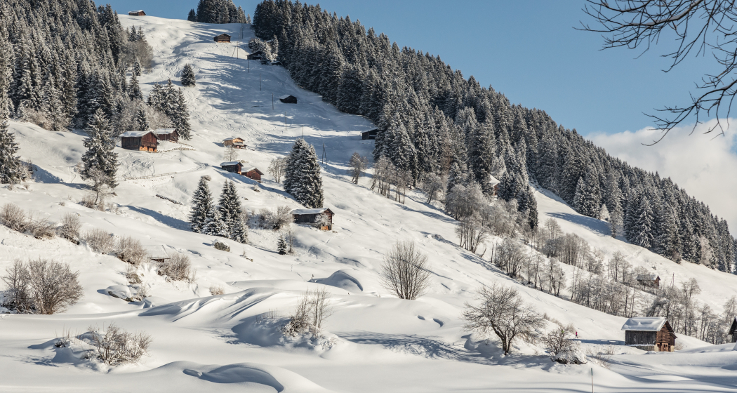 Waltensburger Runde ab Breil-vitg Winterwanderung Landschaft Waltensburger Runde ab Breil-vitg Winterwanderung Landschaft