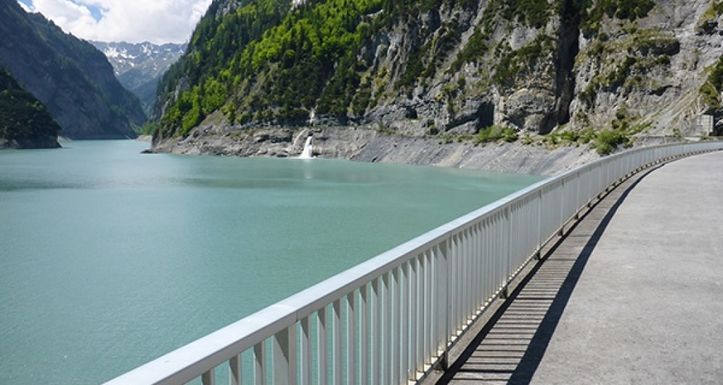 Auf der Staumauer am Gigerwaldsee Auf der Staumauer am Gigerwaldsee