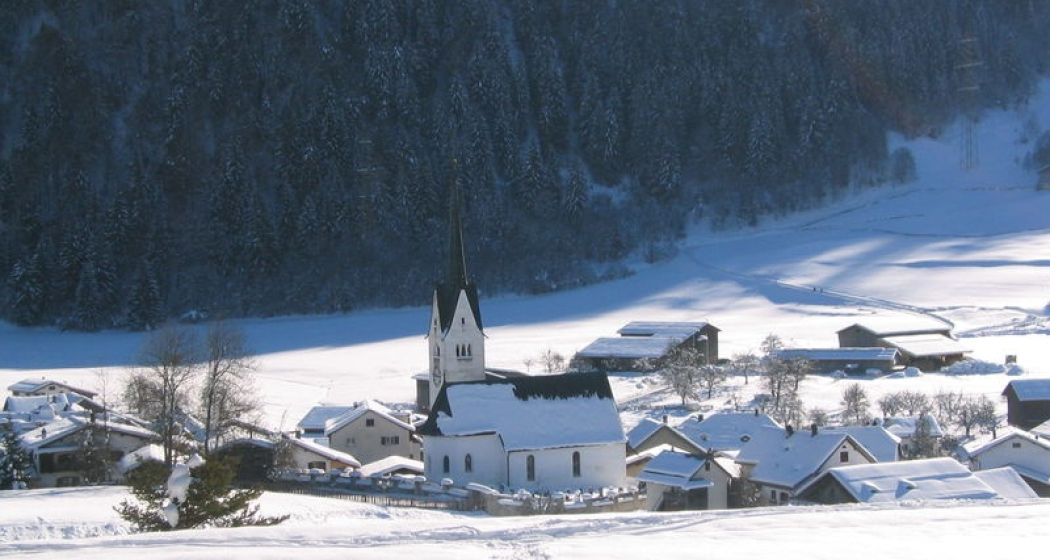 Kirche Valendas Kirche Valendas