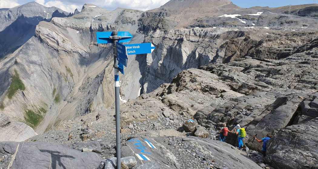 Auf dem Abstieg vom Vorab; Richtung Martinsmadhütte SAC Auf dem Abstieg vom Vorab; Richtung Martinsmadhütte SAC