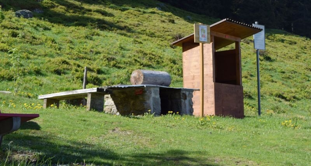 Feuerstelle/Grillplatz Bleika, Obersaxen Feuerstelle/Grillplatz Bleika, Obersaxen