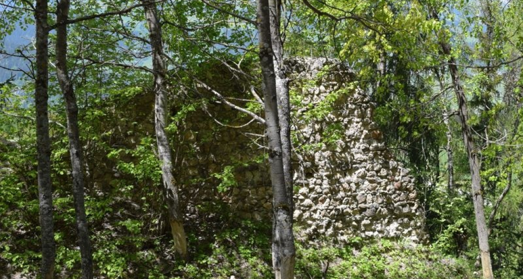 Burgruine Moregg, Obersaxen Burgruine Moregg, Obersaxen