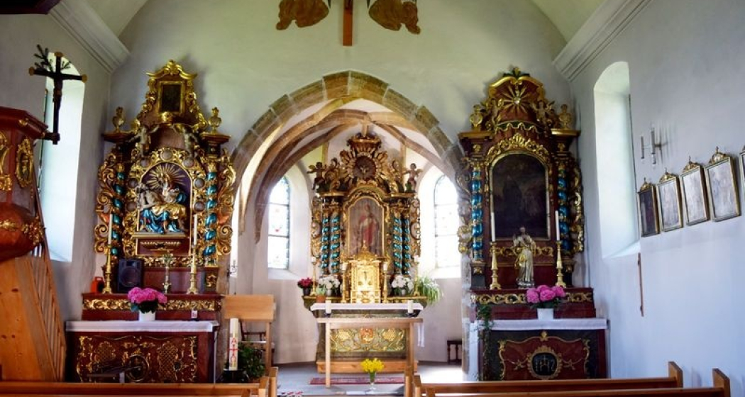 Katholische Filialkirche St. Martin, Obersaxen Katholische Filialkirche St. Martin, Obersaxen