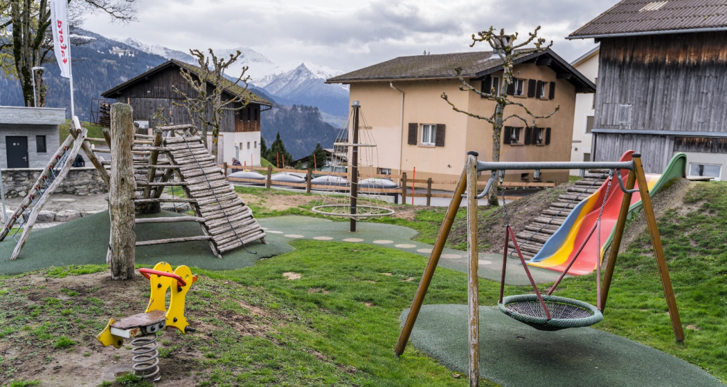 Spielplatz Falera (oua_58212612_image) Spielplatz Falera (oua_58212612_image)