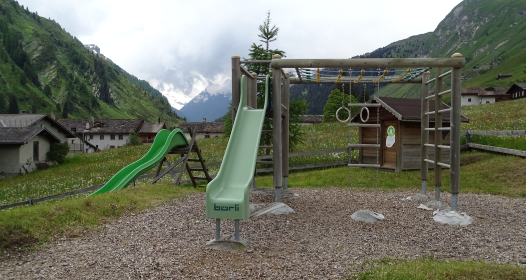 Kletterturm Spielplatz Nufenen Kletterturm Spielplatz Nufenen