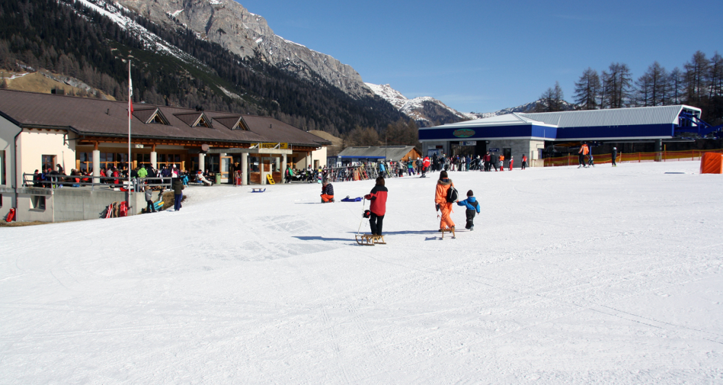 Talrestaurant Bergbahnen Splügen Talrestaurant Bergbahnen Splügen