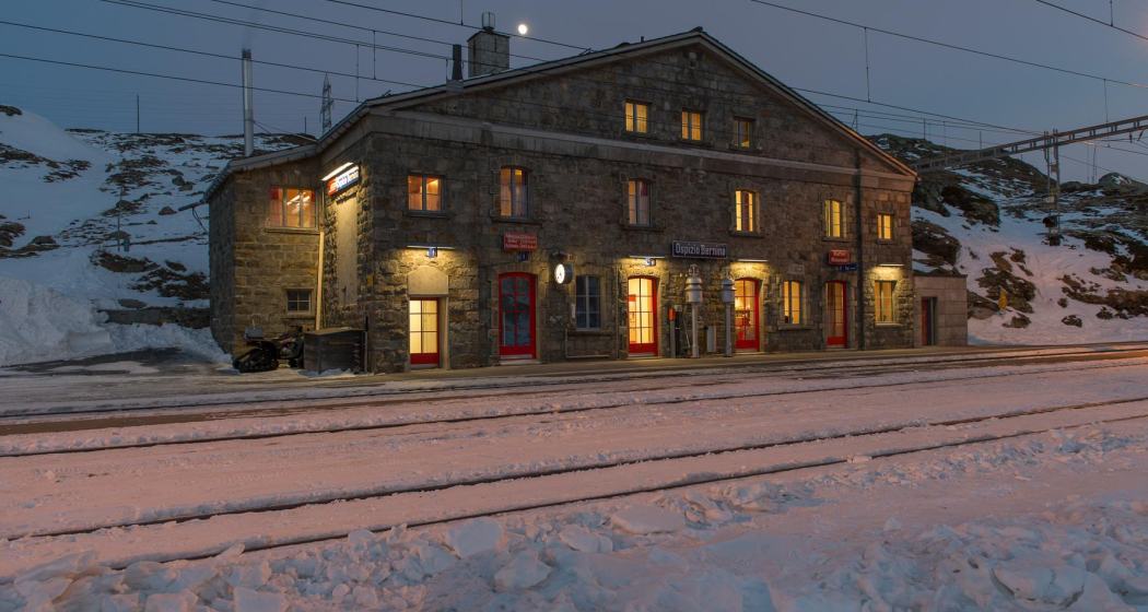 Bahnhofbuffet Ospizio Bernina (oua_605631919_image) Bahnhofbuffet Ospizio Bernina (oua_605631919_image)
