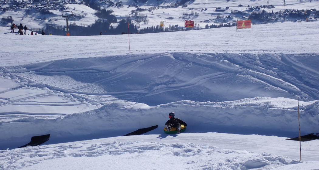 Snowtubing Alp Dado, Waltensburg (oua_609215075_image) Snowtubing Alp Dado, Waltensburg (oua_609215075_image)