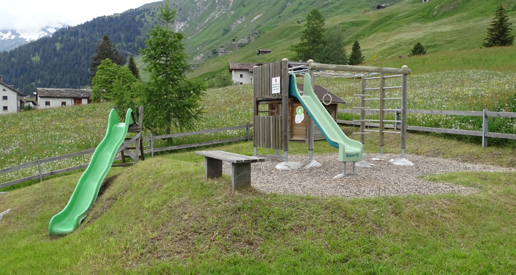 Spielplatz Nufenen (oua_611519661_image) Spielplatz Nufenen (oua_611519661_image)