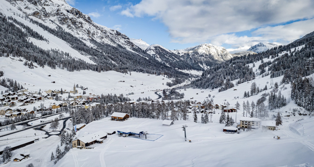 Hüschera-Bar (oua_611519692_image) Hüschera-Bar (oua_611519692_image)