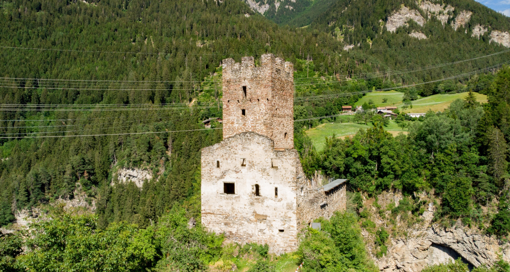 Burgruine Campell (oua_611519830_image) Burgruine Campell (oua_611519830_image)