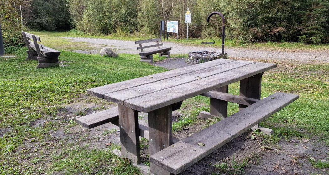 Feuerstelle Isla Sut, Castrisch (oua_620820529_image) Feuerstelle Isla Sut, Castrisch (oua_620820529_image)