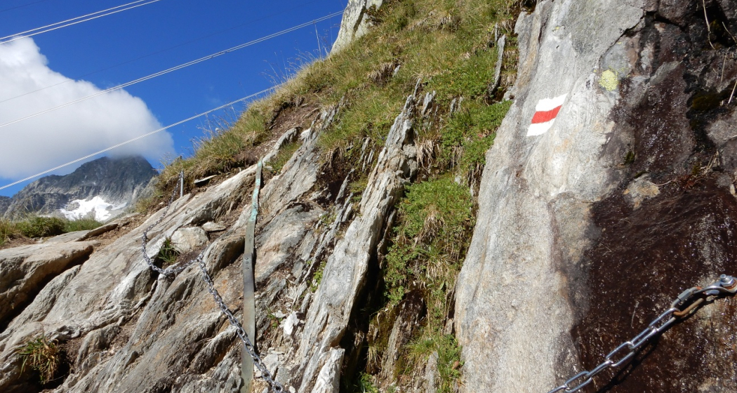 Steiler Aufstieg oberhalb der Hütte Steiler Aufstieg oberhalb der Hütte