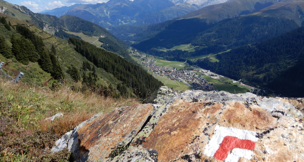 Blick auf Sedrun beim Aufstieg Blick auf Sedrun beim Aufstieg