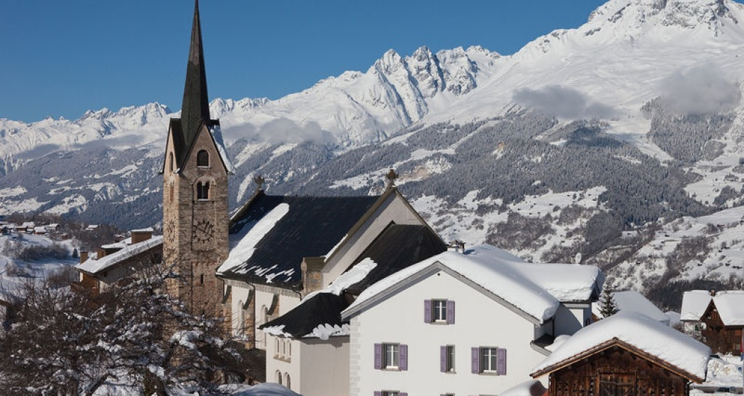 Pfarrkirche St. Peter und Paul Meierhof, Obersaxen (oua_64794407_image) Pfarrkirche St. Peter und Paul Meierhof, Obersaxen (oua_64794407_image)