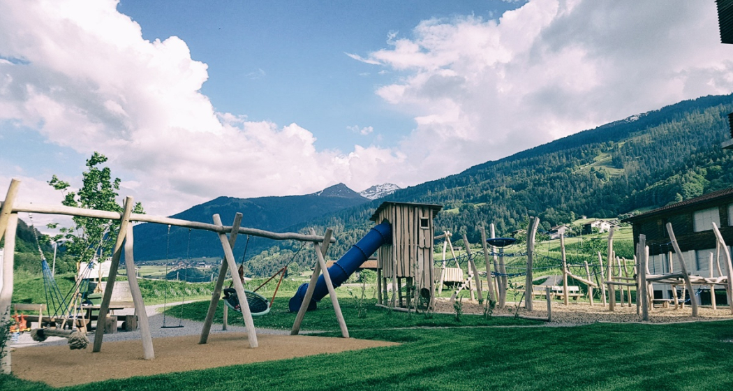 Spielplatz Jenaz (oua_67447376_image) Spielplatz Jenaz (oua_67447376_image)