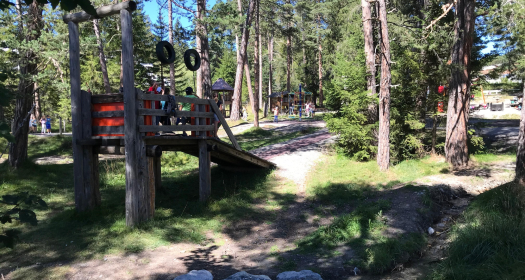 Spielplatz Bot Pintg Lantsch / Lenz Spielplatz Bot Pintg Lantsch / Lenz