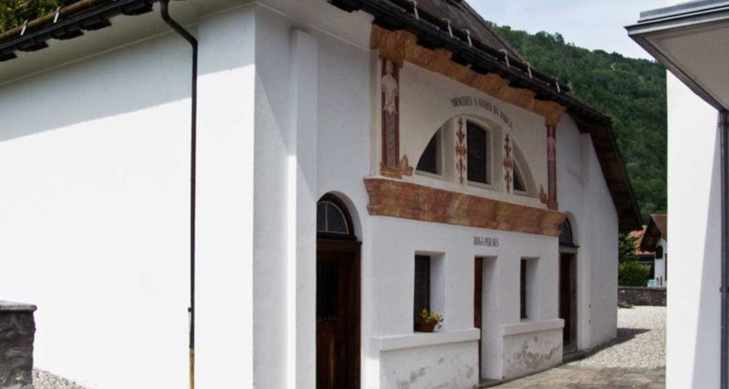 Das Foto zeigt die Kapelle St. Antonius in Danis Das Foto zeigt die Kapelle St. Antonius in Danis