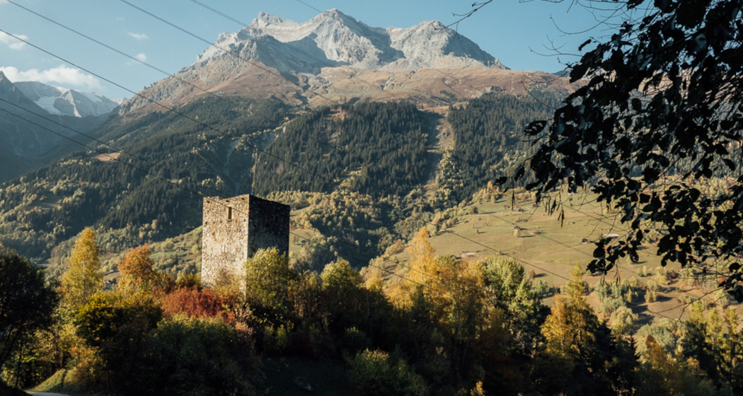 Das Foto zeigt die Burgruine Ringgenberg Das Foto zeigt die Burgruine Ringgenberg