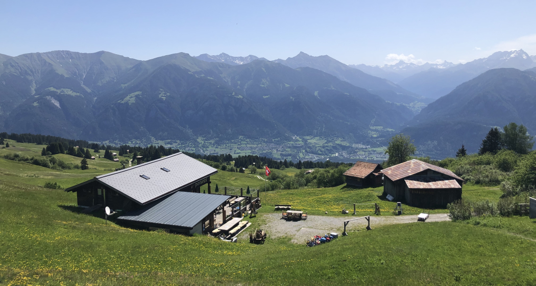 Aussicht vom Berggasthaus Parsiras Aussicht vom Berggasthaus Parsiras