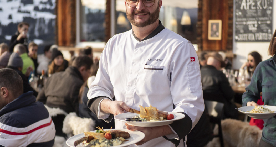Urs Auchter im Bergrestaurant Crest`ota Urs Auchter im Bergrestaurant Crest`ota