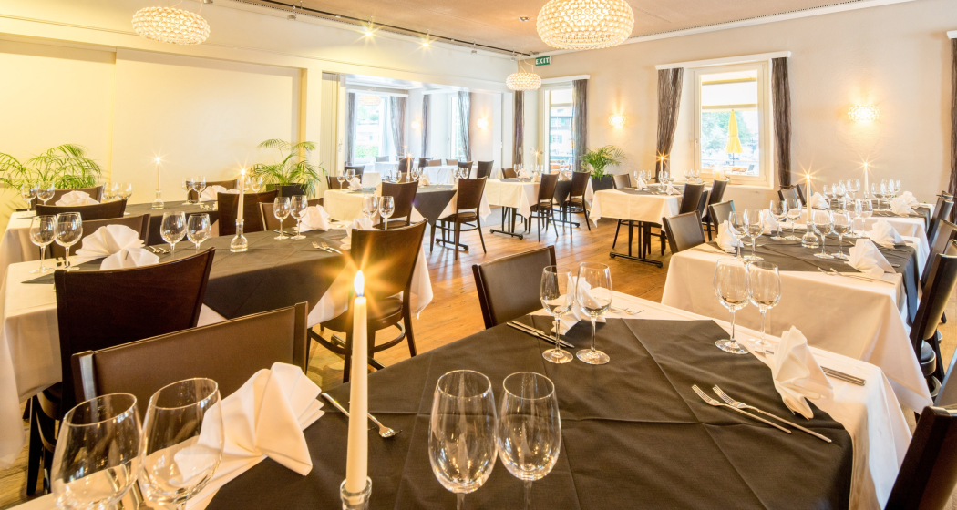 Esssaal vom Hotel & Restaurant Rätia in Ilanz Esssaal vom Hotel & Restaurant Rätia in Ilanz
