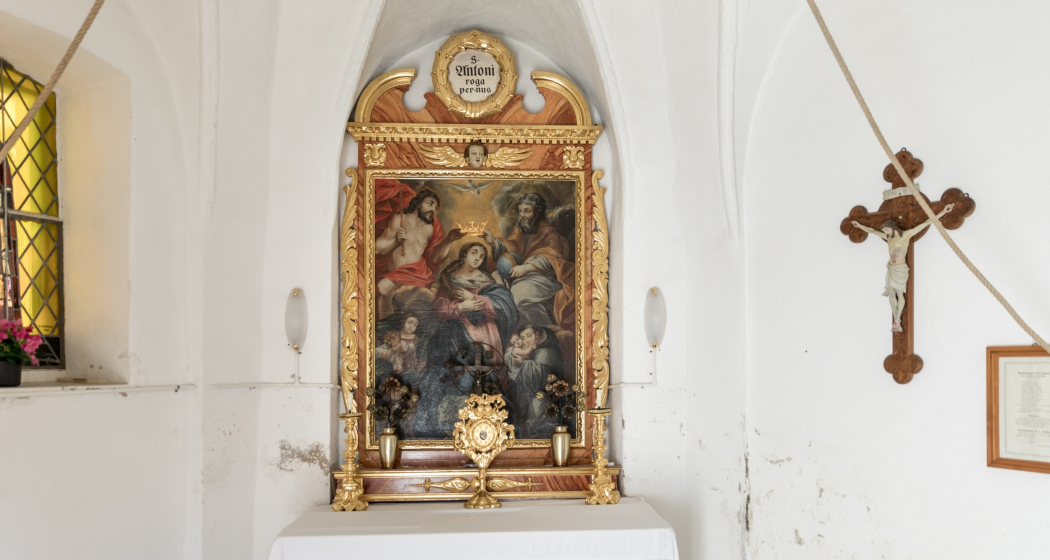 Inneneinrichtung der Kapelle St. Antonius von Padua in Ruschein Inneneinrichtung der Kapelle St. Antonius von Padua in Ruschein