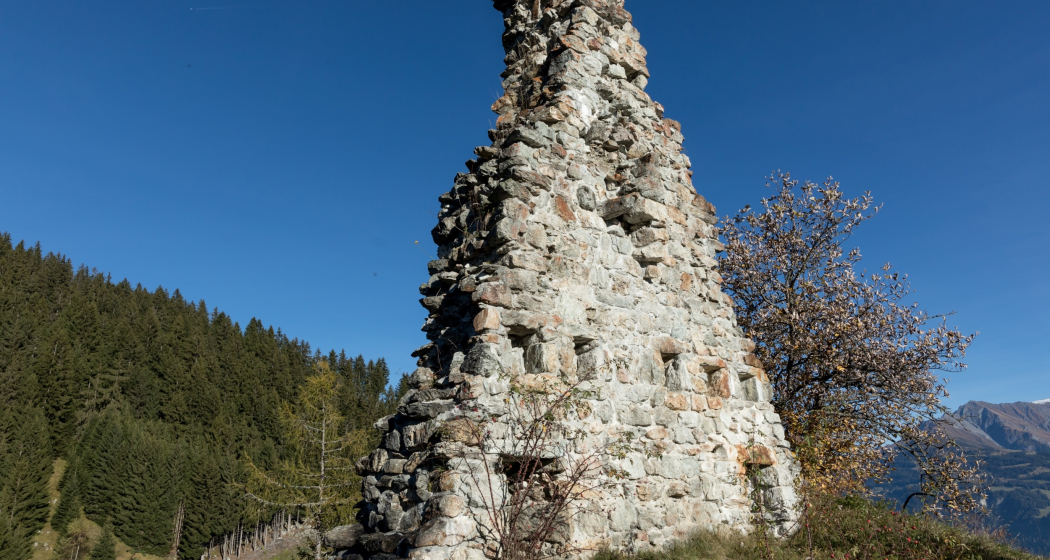 Ruine Friberg in Siat Ruine Friberg in Siat