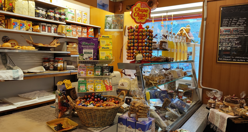 Alimentari e pasticceria Salis Alimentari e pasticceria Salis