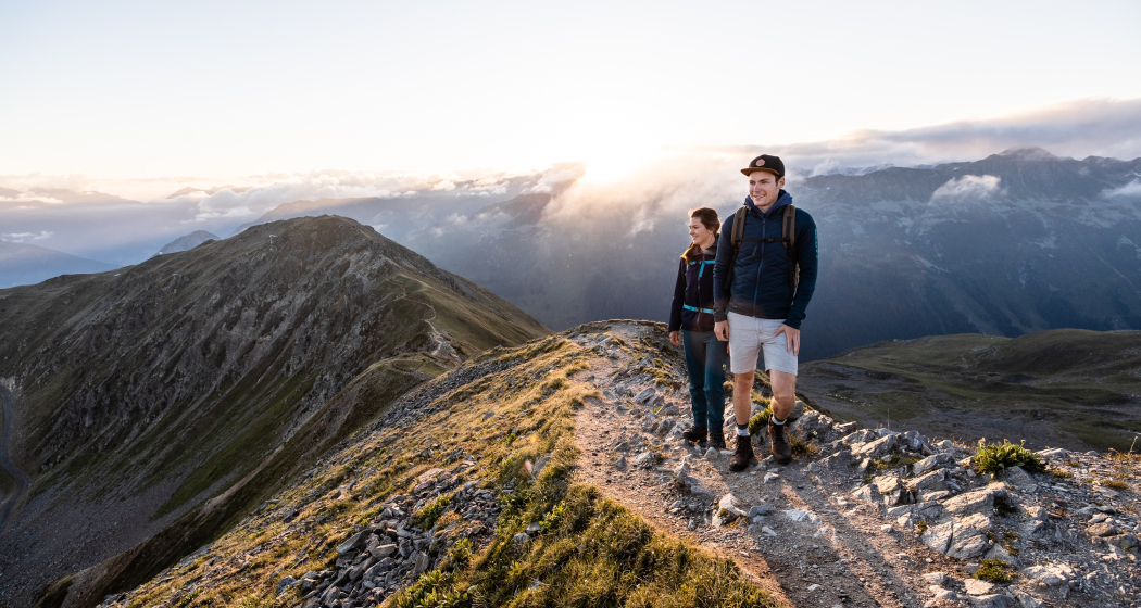 Gratwanderung Jakobshorn- Jatzhorn - Tällifurgga - Sertig (oua_77738889_image) Gratwanderung Jakobshorn- Jatzhorn - Tällifurgga - Sertig (oua_77738889_image)