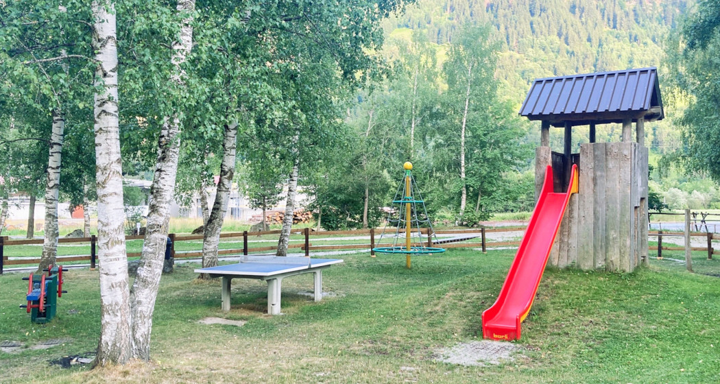 Spielplatz Igniu Spielplatz Igniu