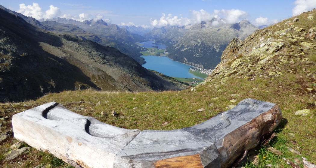 Sitzbank Piz da l'Ova Cotschna (oua_82358016_image) Sitzbank Piz da l'Ova Cotschna (oua_82358016_image)