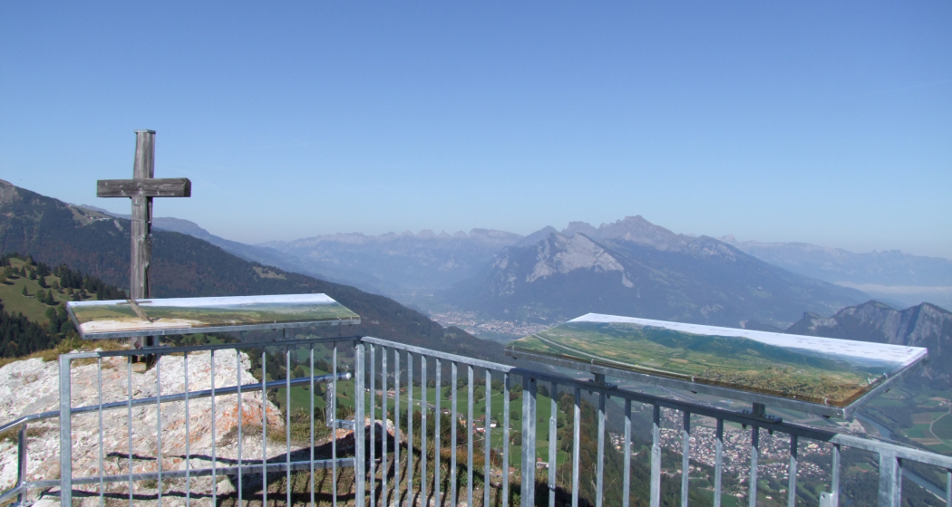 Aussichtsplattform Pizalun Aussichtsplattform Pizalun