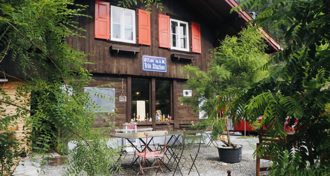 Trin Staziun (oua_87703487_image) Trin Staziun (oua_87703487_image)