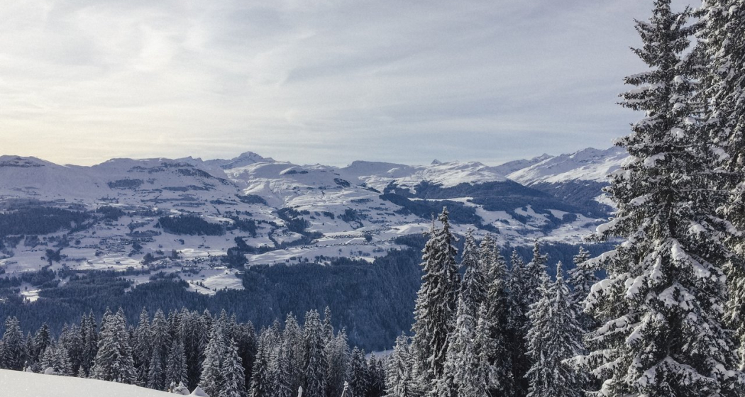 Aussichten über halbe Surselva Aussichten über halbe Surselva