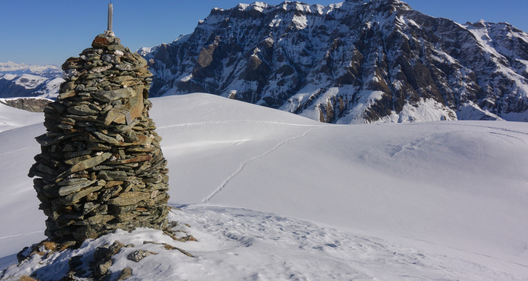 Beim Tomülpass mit Sicht zum Gelbhorn Beim Tomülpass mit Sicht zum Gelbhorn