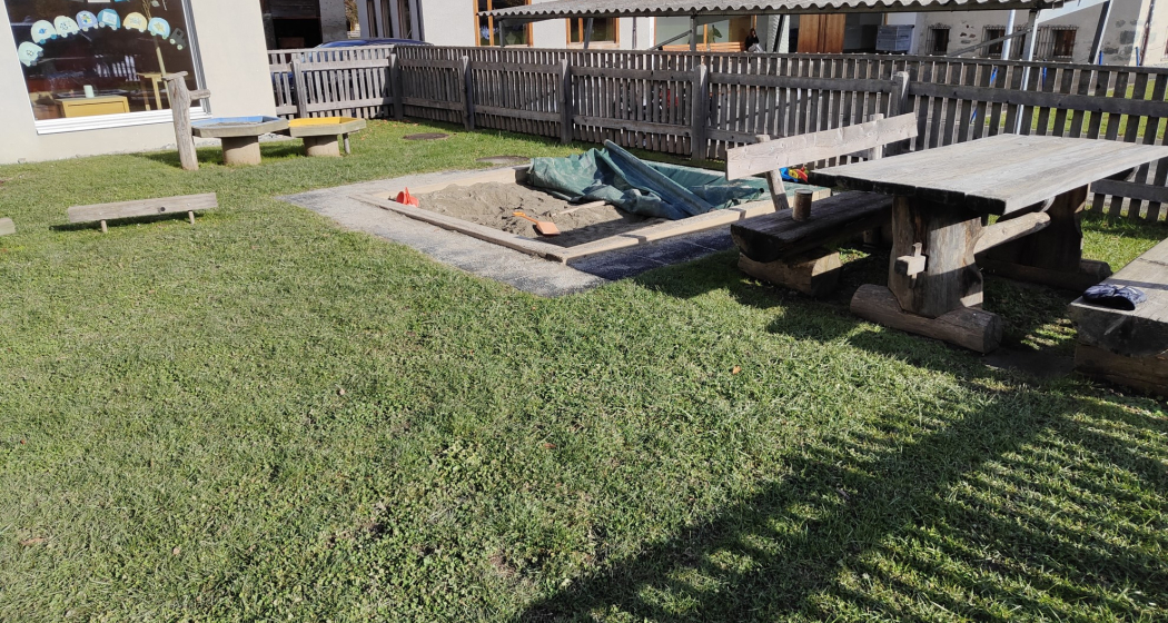 Spielplatz Kindergarten/Scoleta Zillis Spielplatz Kindergarten/Scoleta Zillis