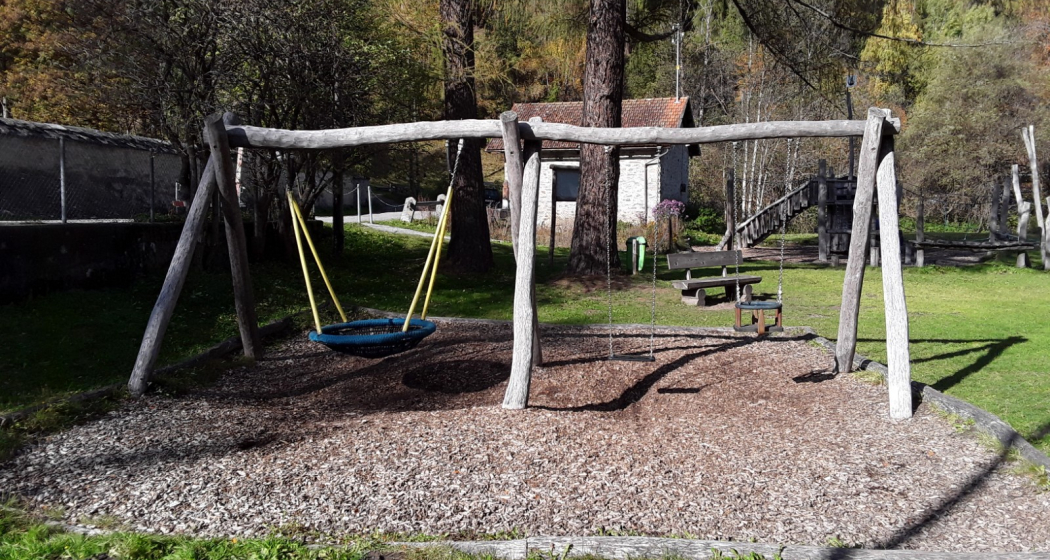 Schaukel Spielplatz Andeer Schaukel Spielplatz Andeer