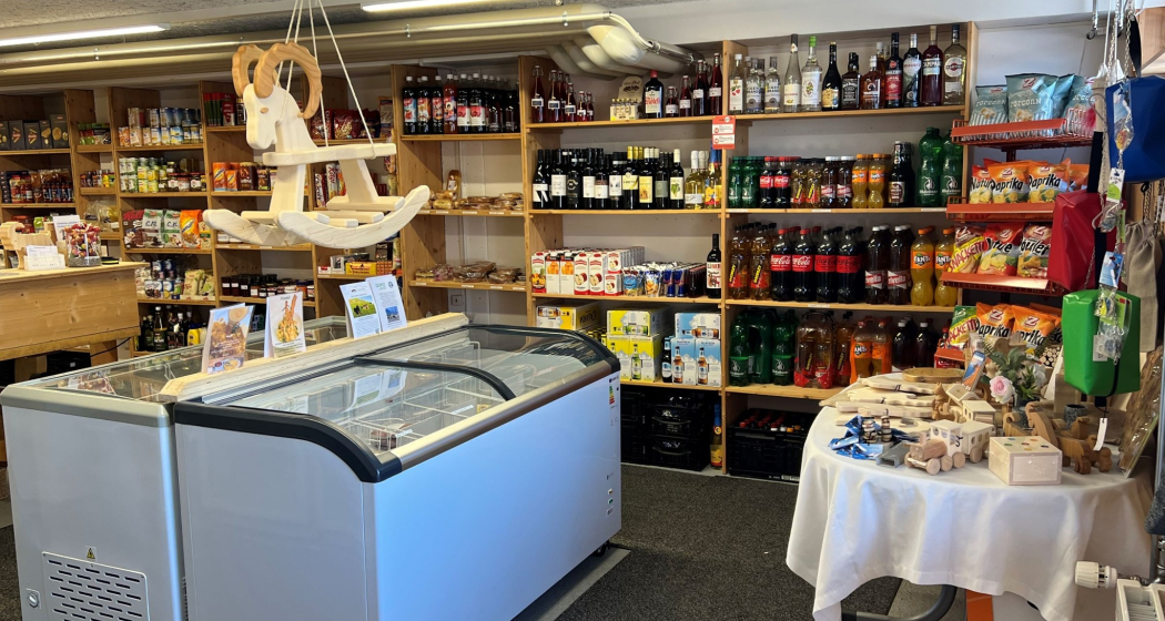 Das breite Angebot vom Laada am Berg in Oberurmein Das breite Angebot vom Laada am Berg in Oberurmein